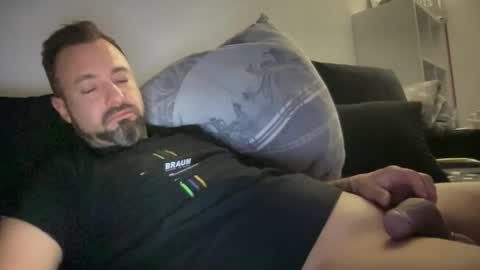 mega1185264 online show from 04/18/26, 01:31