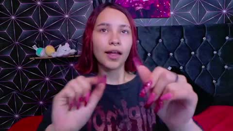 megam_white online show from 04/11/26, 04:00