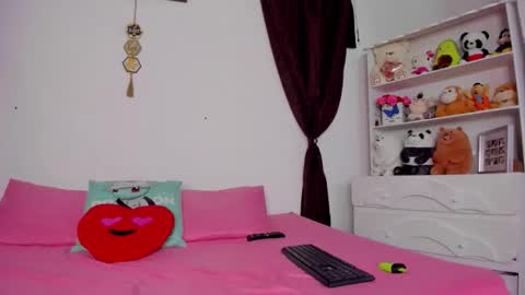 M E G A N online show from 10/14/25, 07:14