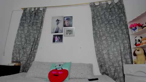 M E G A N online show from 01/06/26, 06:33