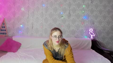 Helena Tuman online show from 01/17/25, 06:47