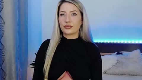 Megan Blazee  online show from 02/26/25, 08:11