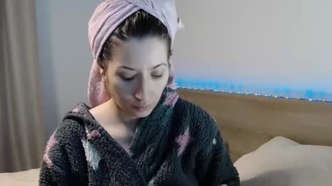 Megan Blazee  online show from 01/06/26, 08:01