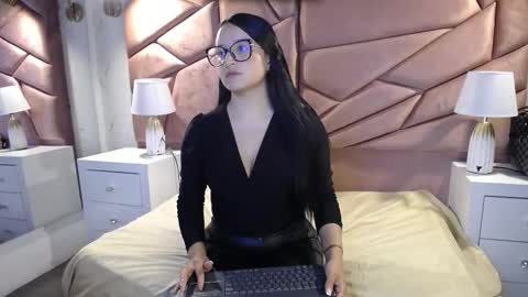 Megan3 online show from 10/08/25, 06:49