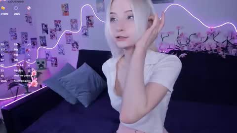 Megan and Anna online show from 12/04/25, 08:06