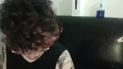 Megan and sophi online show from 02/04/25, 07:40