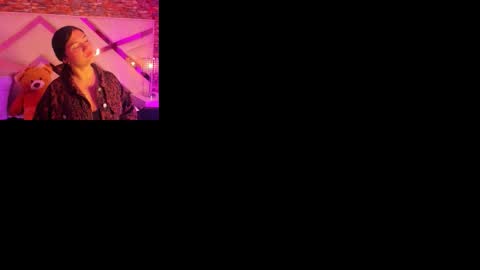     online show from 10/15/25, 12:27