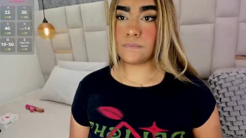 Snapshot of megan_gloow chatting on 04/05/26, 04:42 megan_gloow online show from 04/05/26, 04:42