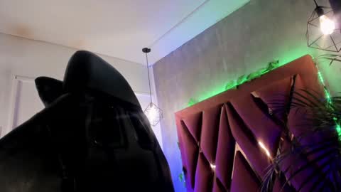    online show from 02/05/25, 02:29