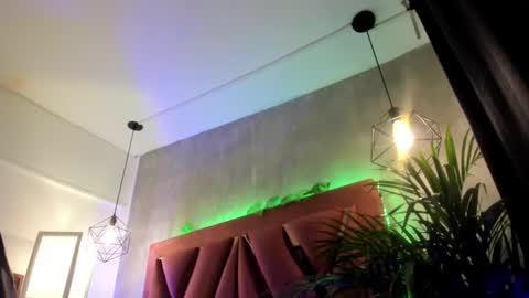    online show from 02/15/25, 02:47