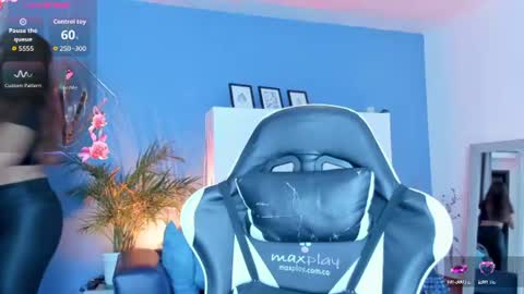    online show from 07/08/26, 03:44