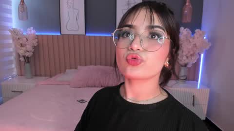     online show from 02/04/25, 04:08