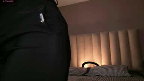     online show from 11/11/25, 12:16