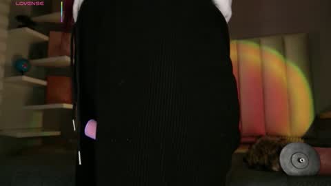 Snapshot of megan_moore__ chatting on 02/12/26, 01:06 online show from 02/12/26, 01:06