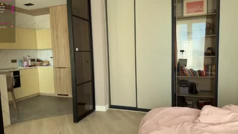 Megan   inst meg myersss online show from 04/20/26, 09:23