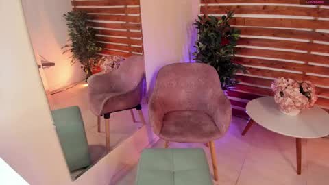 megan_raiin online show from 02/18/25, 11:00