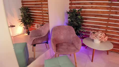 megan_raiin online show from 02/21/25, 07:45