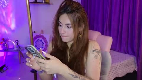                 Laura                 online show from 03/21/26, 11:30