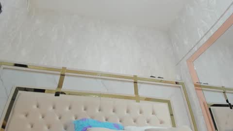 megan online show from 09/15/25, 03:06