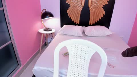 Snapshot of megan_texass chatting on 09/28/25, 07:08 Megan online show from 09/28/25, 07:08