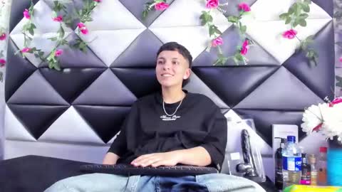 megan_thompsonn_ online show from 12/03/25, 02:41