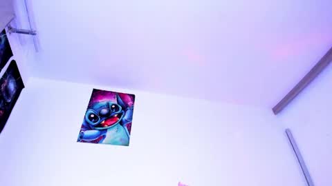 Megan  online show from 04/09/26, 04:23