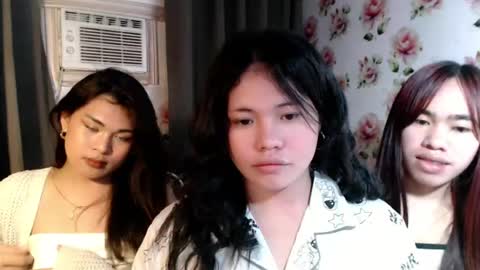 Snapshot of megan_younng chatting on 07/14/26, 02:01 MEGAN online show from 07/14/26, 02:01