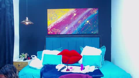 M E G A N   online show from 02/21/25, 07:43