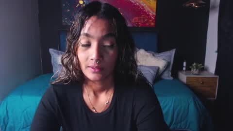 M E G A N   online show from 03/04/25, 07:43