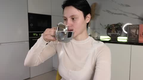 Michelle online show from 01/23/25, 08:04