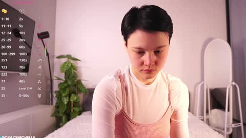 Michelle online show from 02/12/25, 05:15