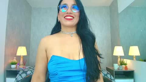 Snapshot of megandiamont_fg chatting on 06/02/26, 09:06 Megan online show from 06/02/26, 09:06