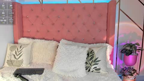 Snapshot of meganfox9 chatting on 03/06/25, 10:58 Megan Nice to meet you online show from 03/06/25, 10:58