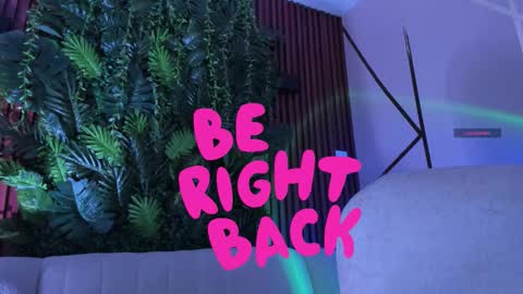 Snapshot of meganfox9 chatting on 10/07/25, 05:54 Megan Nice to meet you online show from 10/07/25, 05:54