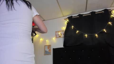 Megan Hofman online show from 12/16/25, 03:11