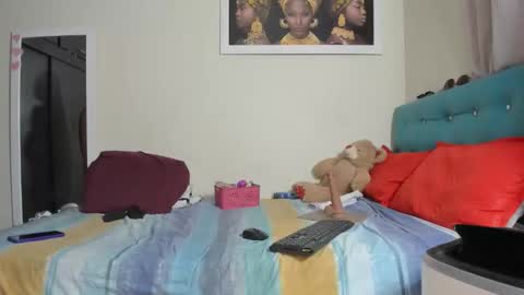 megan        online show from 03/25/26, 02:06