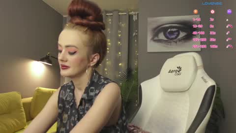 MeganieX online show from 03/10/25, 02:28