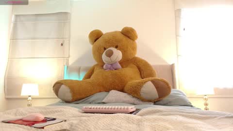 MEGAN online show from 01/07/25, 05:09