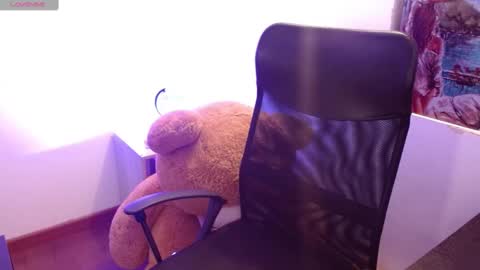 MEGAN online show from 02/18/25, 03:43