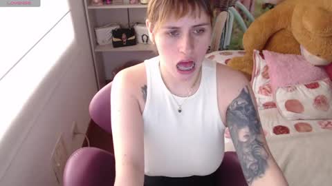 MEGAN online show from 04/16/26, 09:39