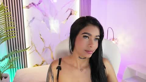 Megan Lowell online show from 11/29/25, 07:50