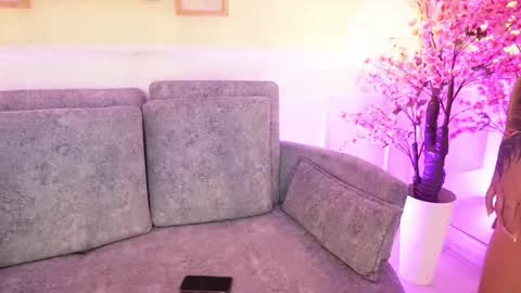 Megan Lowell online show from 03/06/26, 06:59