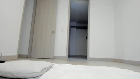 Snapshot of meganmir1 chatting on 02/25/25, 11:41 meganmir1 online show from 02/25/25, 11:41