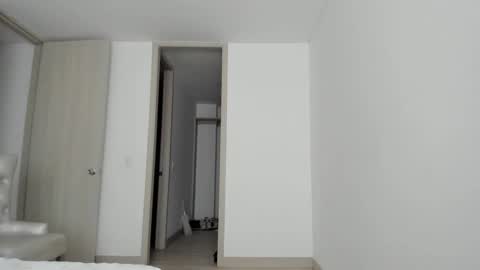 Snapshot of meganmir1 chatting on 11/09/25, 11:52 meganmir1 online show from 11/09/25, 11:52