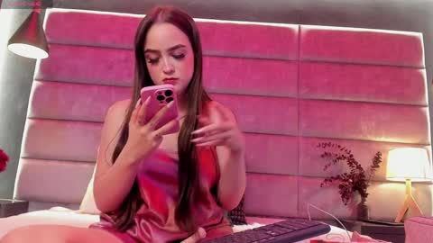 meganmonroee_ online show from 04/06/26, 06:36