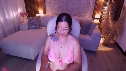 Megan  online show from 10/27/25, 08:02