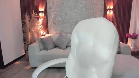 Megan  online show from 12/18/25, 07:42