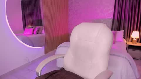 Megan  online show from 02/08/26, 12:08