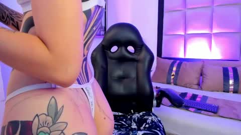 Megan Presley online show from 04/30/26, 02:34