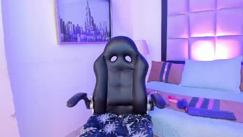 Snapshot of meganpresleyy chatting on 06/19/26, 03:16 Megan Presley online show from 06/19/26, 03:16